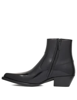 Beat 40 black booties
