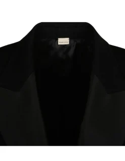 Black tailored jacket