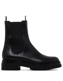 Chester Chelsea boots