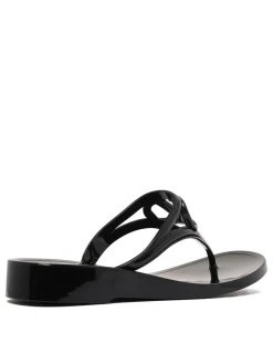 VLogo rubber thong sandals